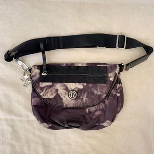 LULULEMON Festival Bag